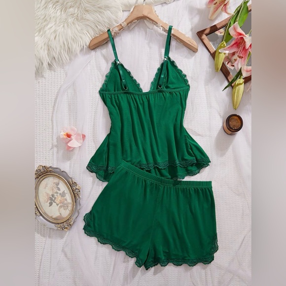 Elegant Forest Green Lace Sleepwear Set Comfy Stretchy Chic Cute New - Picture 2 of 6